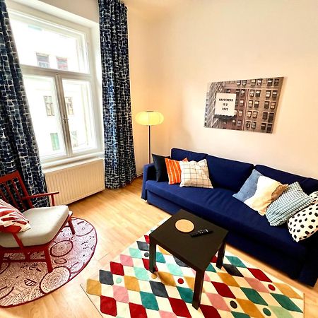 Cozy City Retreat - By Nahuen Suites Graz Bagian luar foto