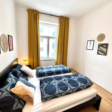 Cozy City Retreat - By Nahuen Suites Graz Bagian luar foto