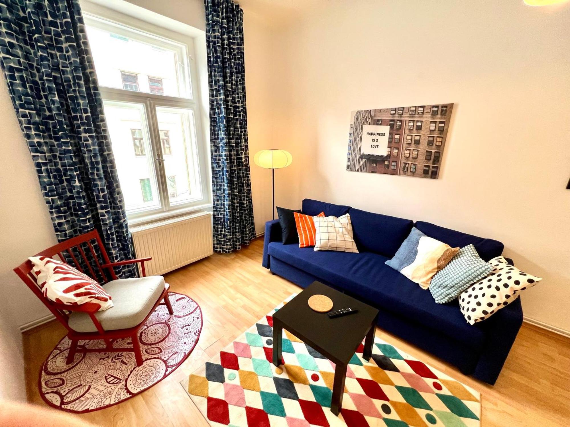 Cozy City Retreat - By Nahuen Suites Graz Bagian luar foto