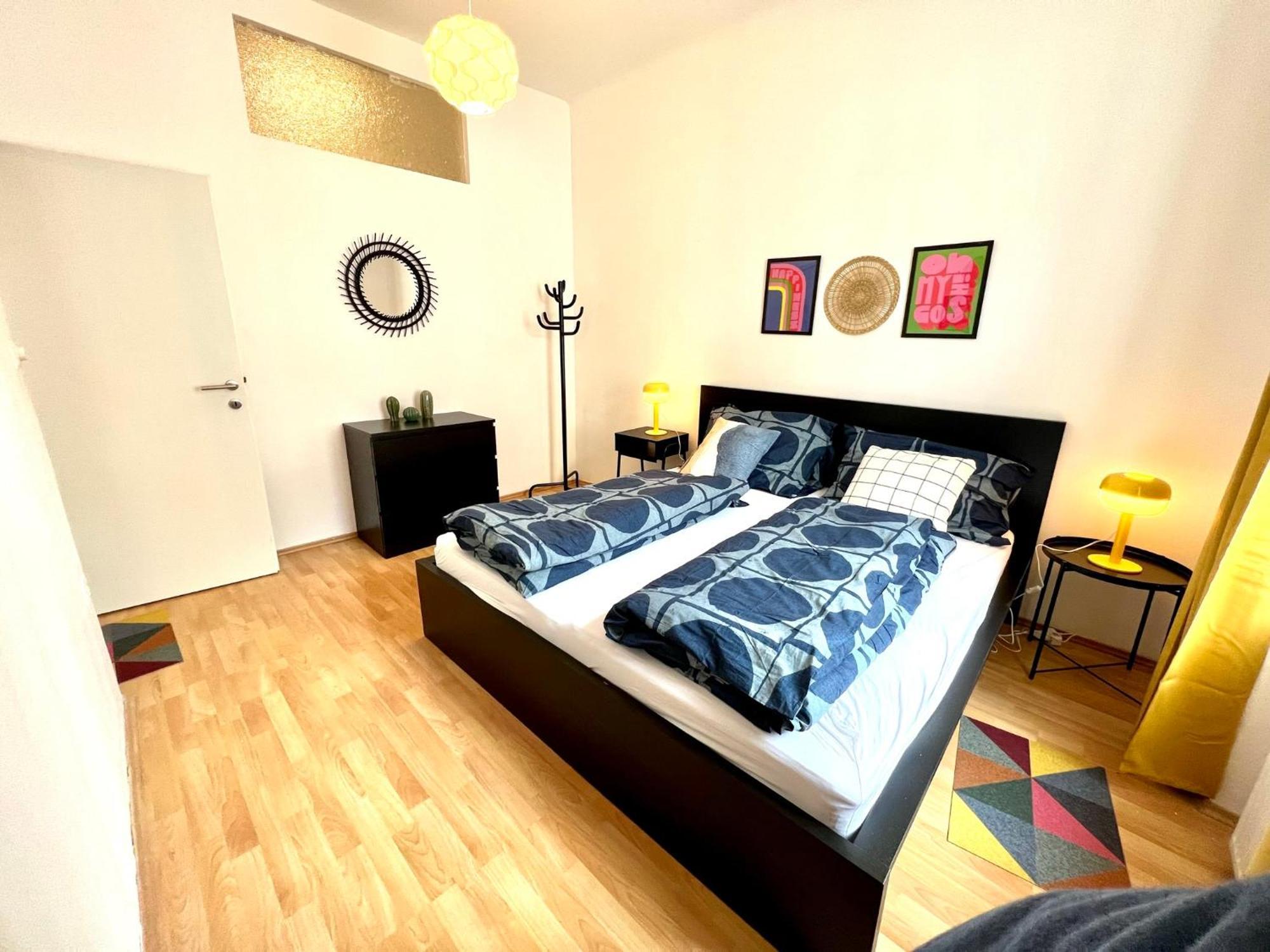 Cozy City Retreat - By Nahuen Suites Graz Bagian luar foto