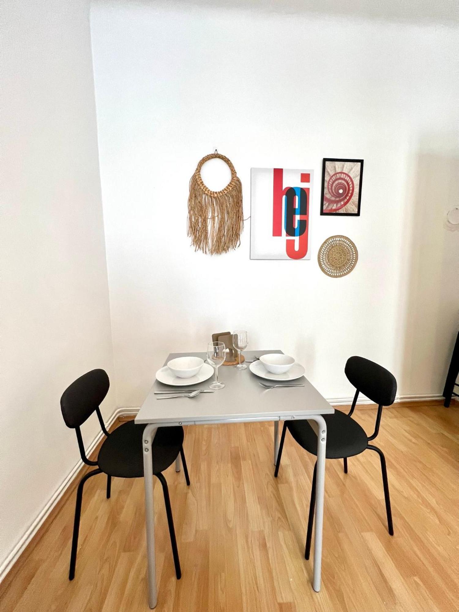 Cozy City Retreat - By Nahuen Suites Graz Bagian luar foto