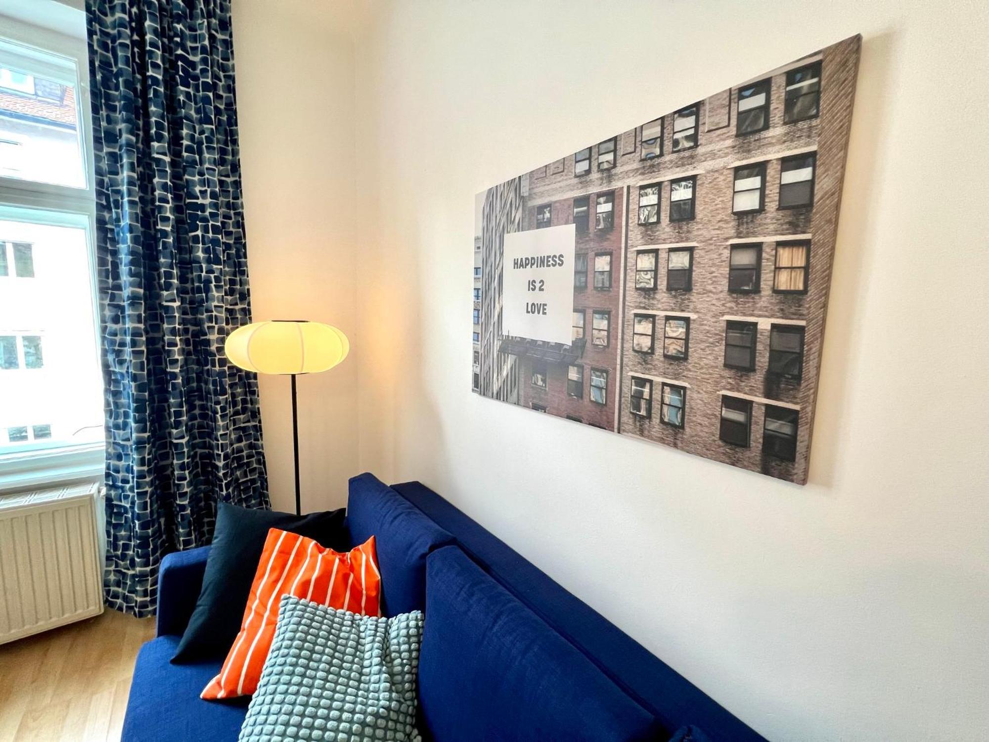 Cozy City Retreat - By Nahuen Suites Graz Bagian luar foto