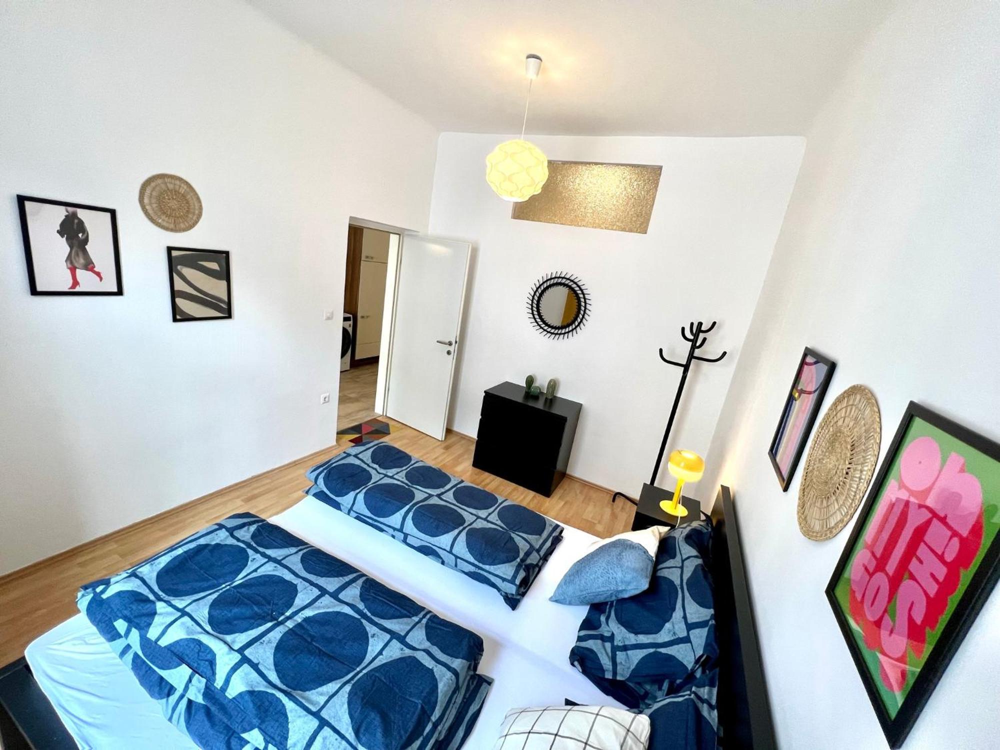 Cozy City Retreat - By Nahuen Suites Graz Bagian luar foto