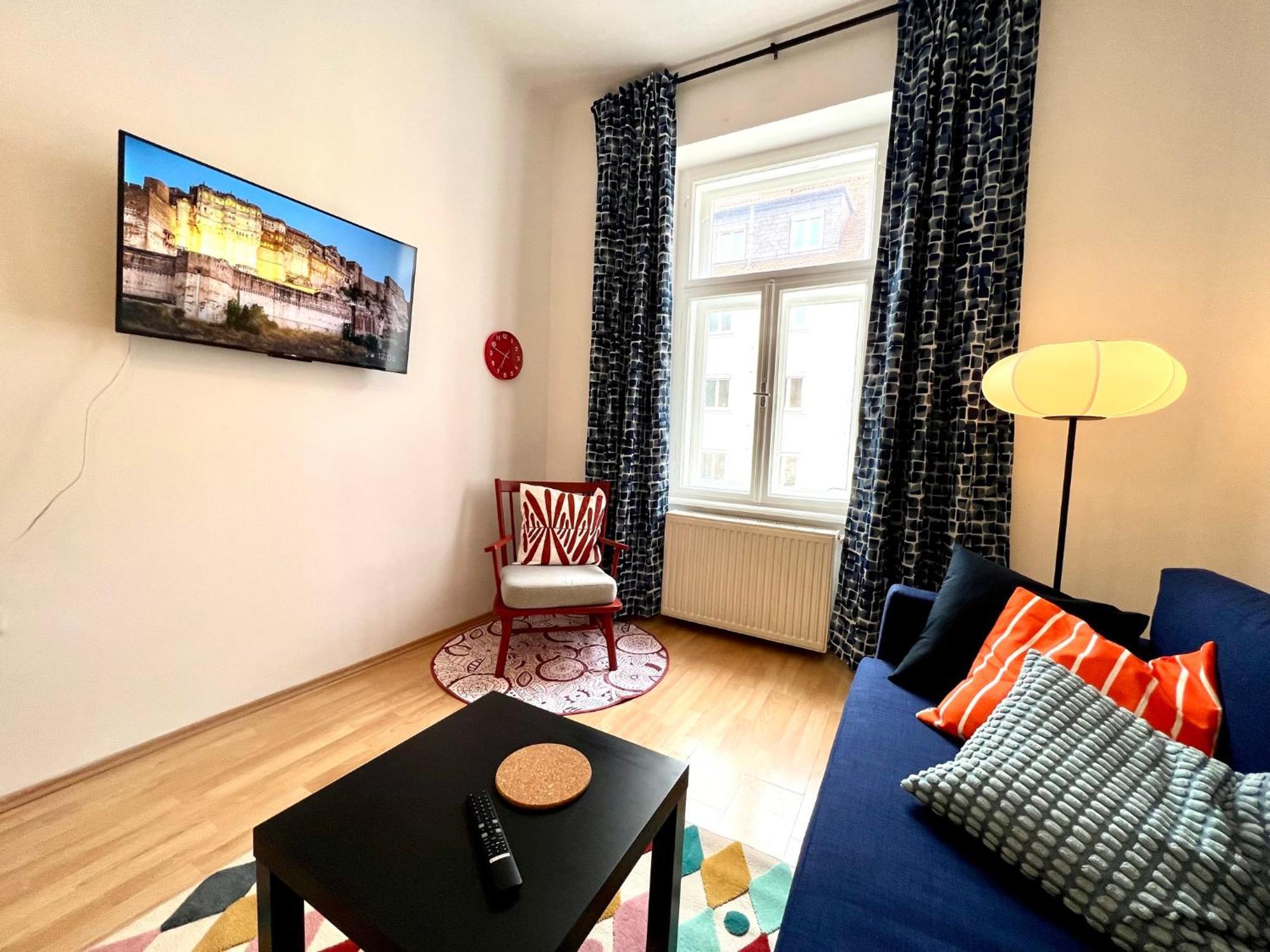 Cozy City Retreat - By Nahuen Suites Graz Bagian luar foto